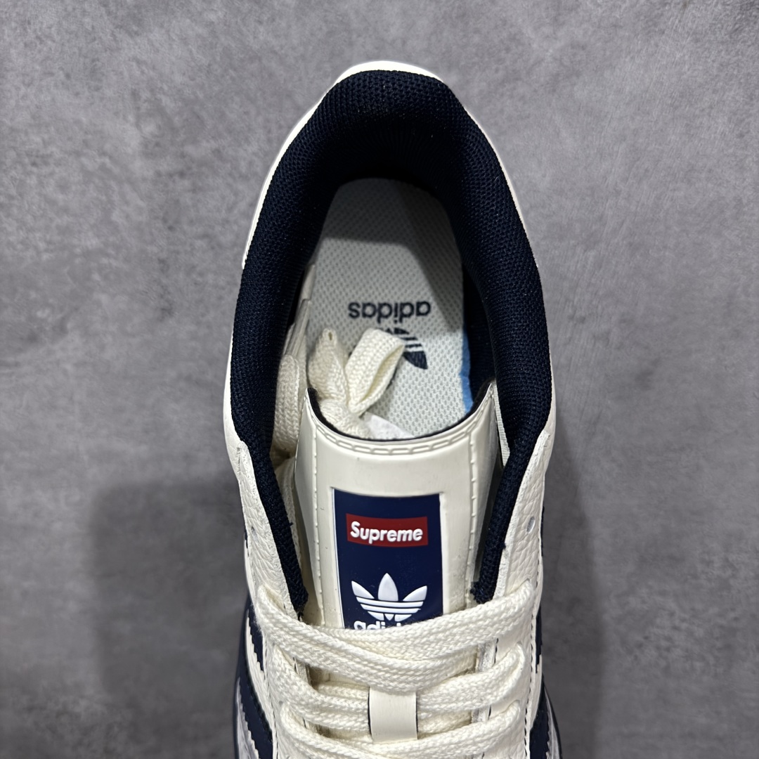 图片[8]-【定制版】Adidas originals GAZELLE INDOOR Indoor LV T头鞋 SUP联名 防滑耐磨轻便低帮板鞋 米白藏蓝 以柔软的皮革鞋面搭配耐磨橡胶外底，展现出复古与现代的融合。鞋面采用细腻纹理设计，搭配三条杠，尽显品牌经典。无论是运动场还是街头，这双鞋都能轻松驾驭。 货号： DM1234-003 尺码： 36 36.5 37 38 38.5 39 40 40.5 41 42 42.5 43 44 44.5 45-选品中心