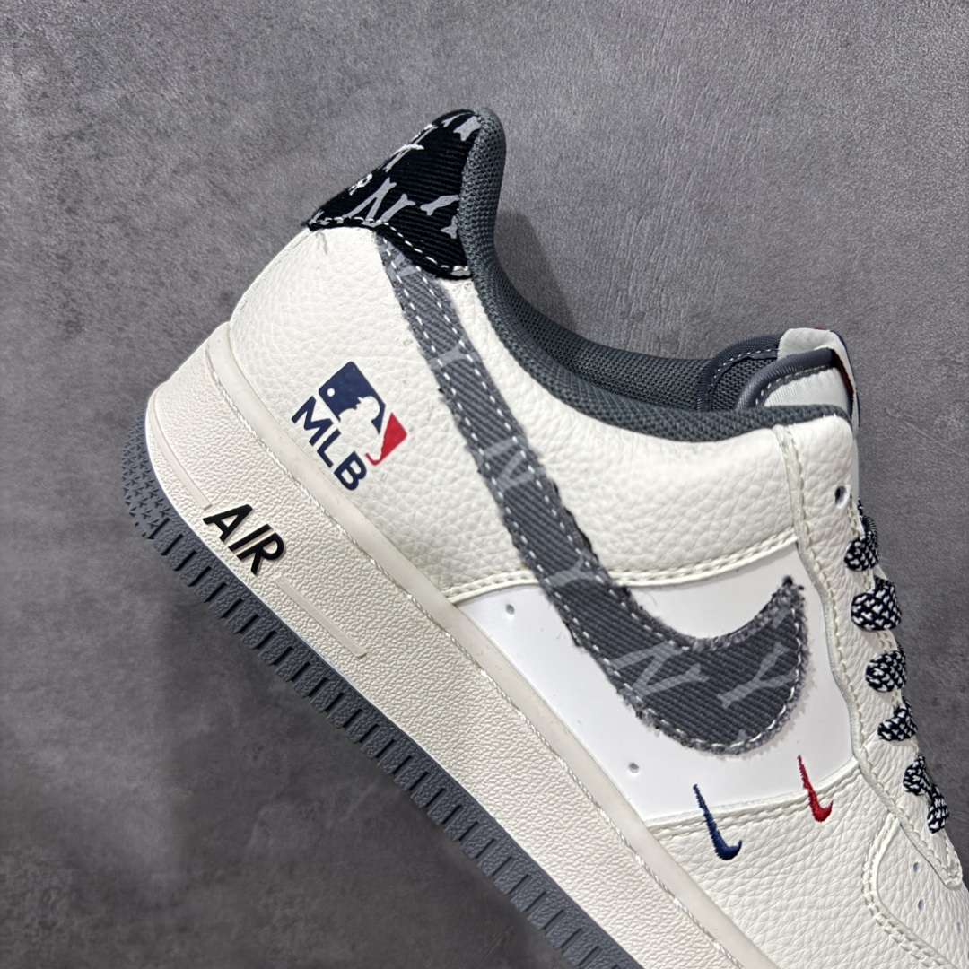图片[7]-【定制版】Nike Air Force 1\’07 Low MLB联名 红蓝双勾米灰 空军一号低帮休闲板鞋  #原楦头原纸板 原装鞋盒 定制五金配件 内置全掌气垫 原厂鞋底 货号：QW5606-264  尺码：36 36.5 37.5 38 38.5 39 40 40.5 41 42 42.5 43 44 44.5 45-选品中心
