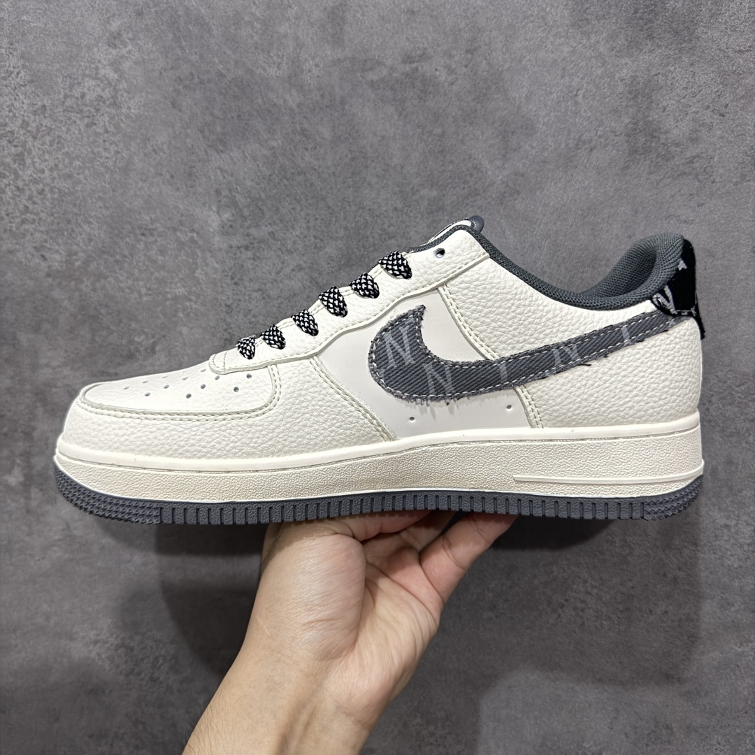 图片[2]-【定制版】Nike Air Force 1\’07 Low MLB联名 红蓝双勾米灰 空军一号低帮休闲板鞋  #原楦头原纸板 原装鞋盒 定制五金配件 内置全掌气垫 原厂鞋底 货号：QW5606-264  尺码：36 36.5 37.5 38 38.5 39 40 40.5 41 42 42.5 43 44 44.5 45-选品中心