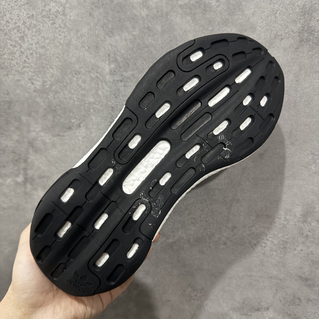 图片[9]-【公司级】阿迪达斯Adidas三叶草 Originals Day Jogger 夜行者系列高弹复古休闲运动跑鞋 原楦型数据开发纸版 网材鞋面搭配合成绒面革饰面 中底嵌入全掌Boost爆米花缓震颗粒材质,棉质脚感体验 科技全副武装，街头运动流行解码 货号：FY3028 尺码：40 40.5 41 42 42.5 43 44 45 编码：TSB210220-选品中心