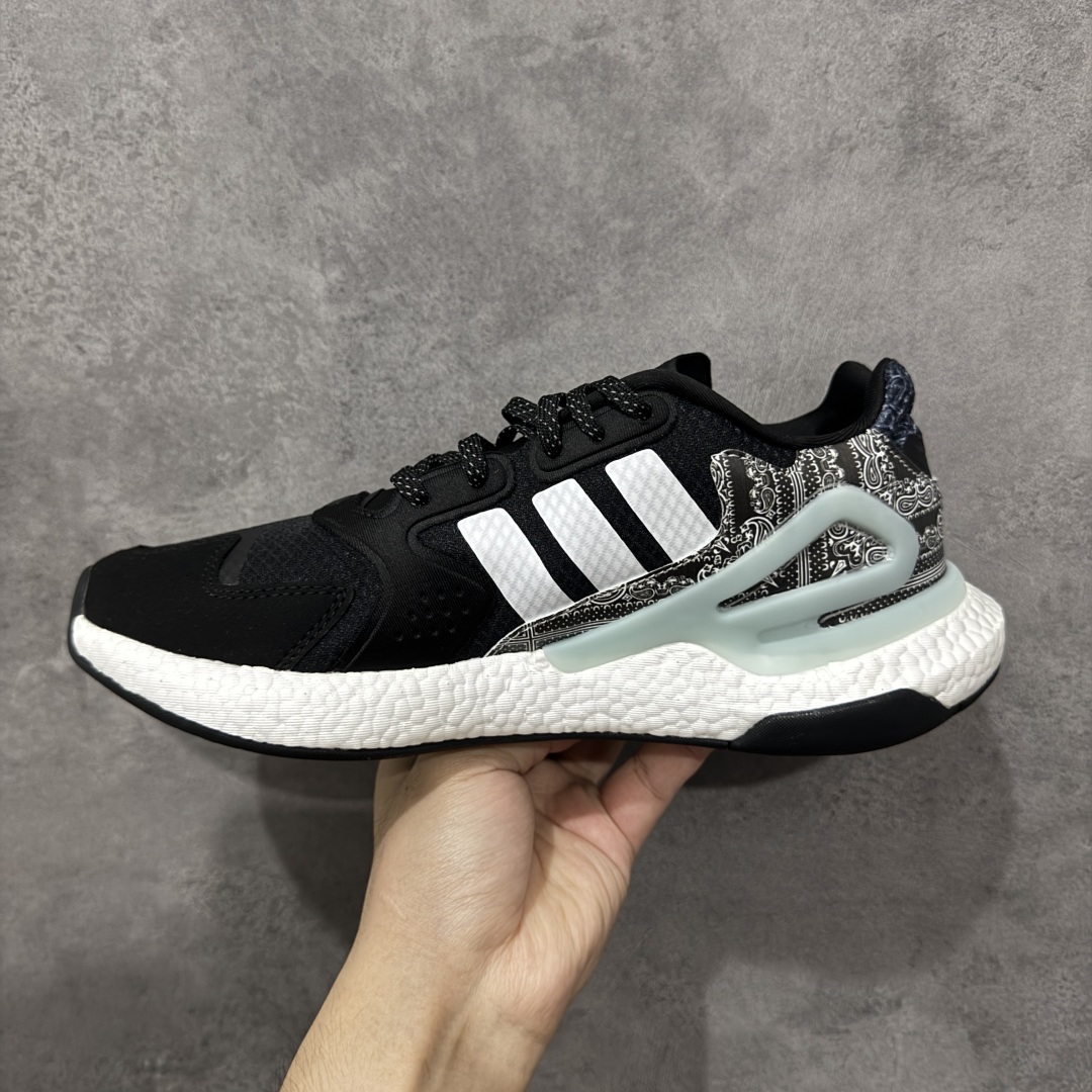 图片[2]-【公司级】阿迪达斯Adidas三叶草 Originals Day Jogger 夜行者系列高弹复古休闲运动跑鞋 原楦型数据开发纸版 网材鞋面搭配合成绒面革饰面 中底嵌入全掌Boost爆米花缓震颗粒材质,棉质脚感体验 科技全副武装，街头运动流行解码 货号：FY3028 尺码：40 40.5 41 42 42.5 43 44 45 编码：TSB210220-选品中心
