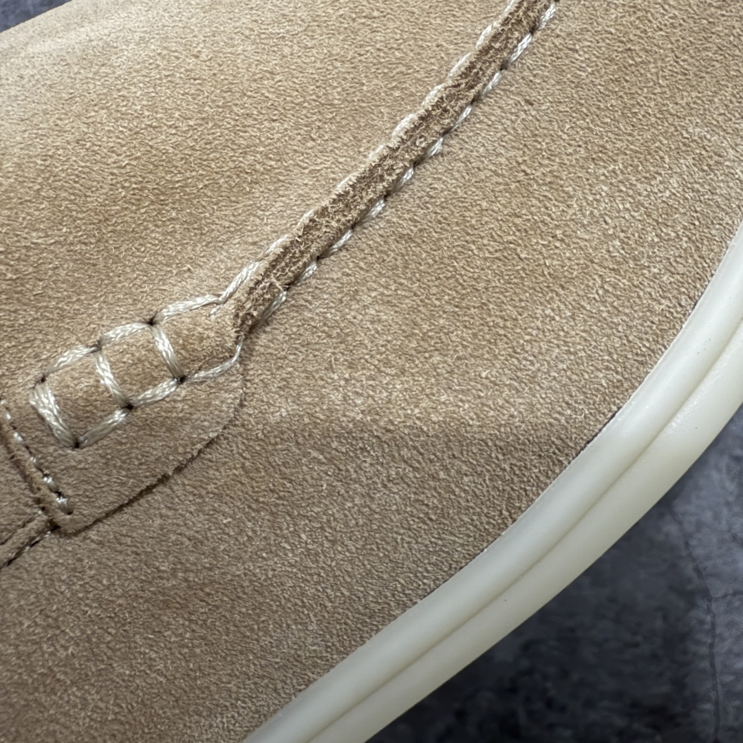  
【纯原】Loro Piana LP Walk Low 生活系列低帮复古百搭德训风休闲运动板鞋一脚蹬

