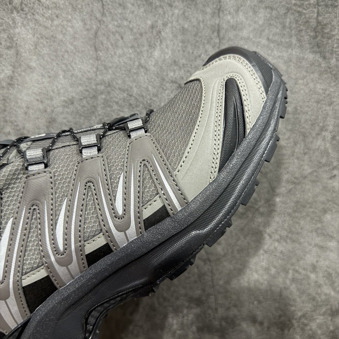 图片[6]-【巅峰版】SALOMON XA Pro 3D 灰黑色 475875 萨洛蒙潮流越野机能户外功能鞋 纯原外贸平台特供订单 耗时半年巨作 全套原纸板楦头开发 原厂特供网布配套加持 确保原汁原味 完美呈现版型 原档数据独家私模五层组合大底 男女鞋同步官方开发 原装Ortholite轻量化鞋垫 中底布带钢印编号 原厂TPU锁扣 进口港宝加持 后跟自然饱满 还原公司包裹性 鞋面采用SENSIFT贴合技术 全方位贴合包裹脚型 鞋跟部鞋底牵引设计 提供强大的抓地性能 更适应野外崎岖不平的道路 其3D ADVANCED CHASSIS底盘 材料轻量大化 钉齿设计更具稳定性 防护性 鞋底易磨损区运用CONTAGRIP高耐磨材料 应对城市硬质路面长距离跑考验 尺码：36 36.5 37.5 38 38.5 39 40 40.5 41 42 42.5 43 44 44.5 45-选品中心