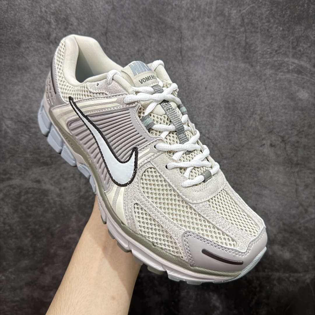  
【纯原】NK Zoom Vomero 5 
佛莫罗5代系列经典复古运动慢跑鞋 FZ3653-104
