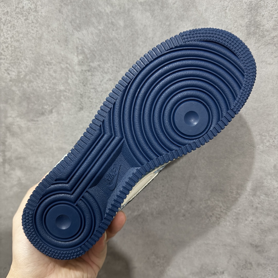  
【定制版】Nike Air Force 1 Low 07 蓝白牛仔补丁
原楦头原纸板 打造纯正低帮空