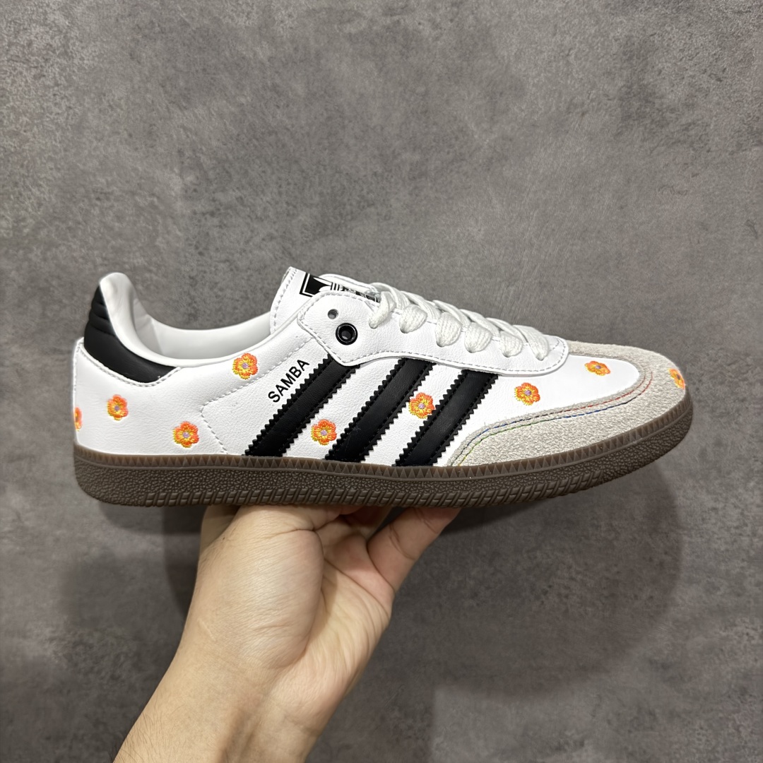  
【定制版】Adidas originals Samba OG 灰白小花
此款以简约大方的造型设计，给
