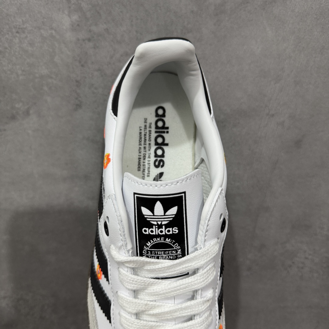 
【定制版】Adidas originals Samba OG 灰白小花
此款以简约大方的造型设计，给