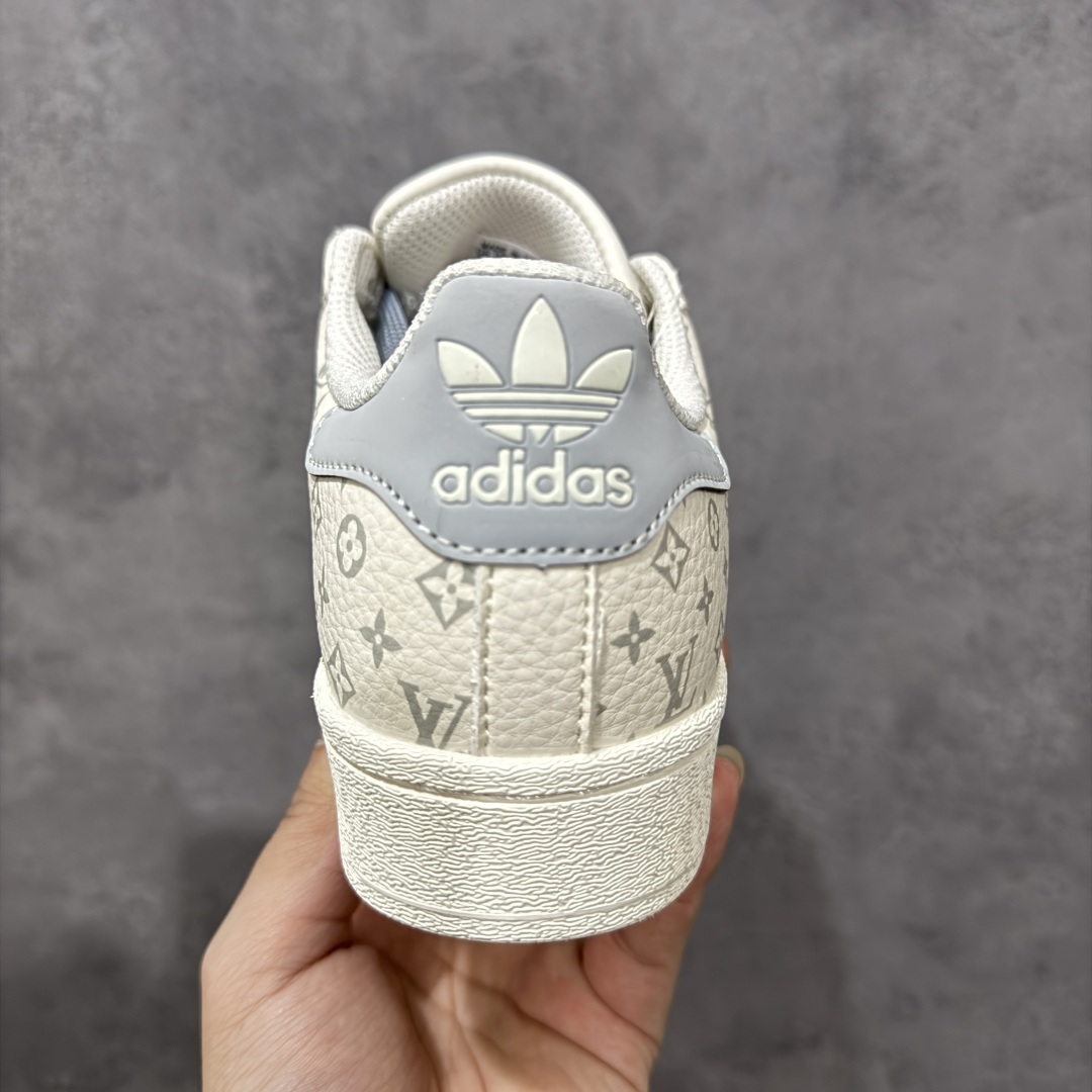  
【定制版】AD Originals Superstar x Louis Vuitton 米灰
采用全