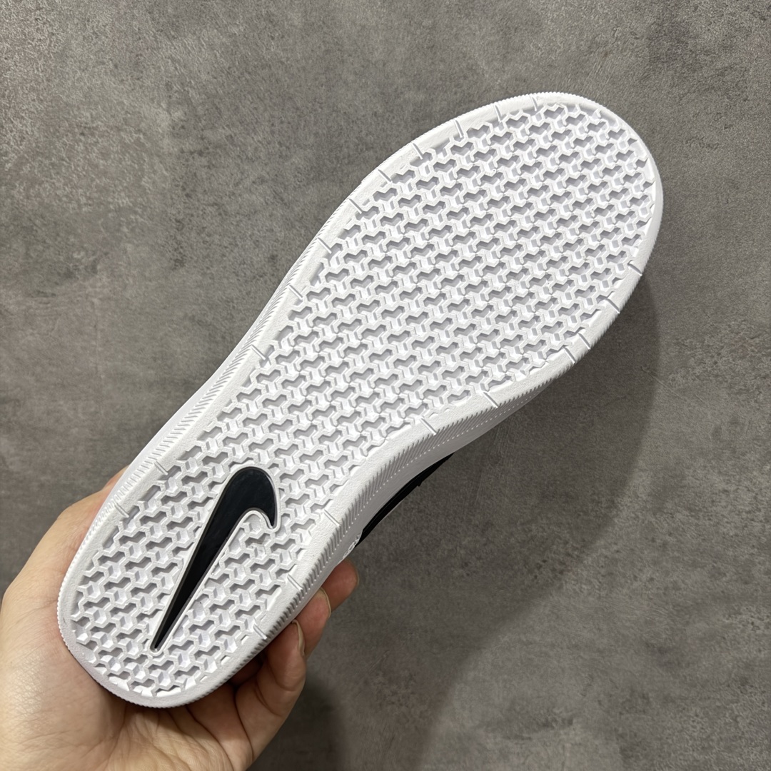  
【纯原版】Nike SB Force 58 小板鞋 传统篮球风格 
Nike SB Force 58