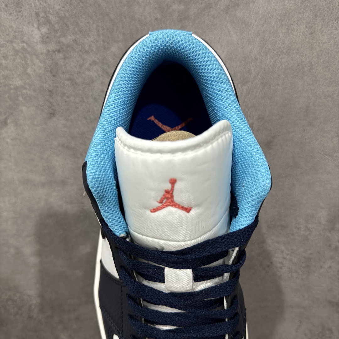 图片[8]-【S版性价比】Air Jordan 1 Low 白蓝 AJ1乔1低帮休闲板鞋 同步官方配色 头层皮打造 原鞋原档案开发 原档冲孔鞋头 正确满胶鞋垫 四线拉帮 原厂织唛标 鞋舌高弹海绵填充。 货号：553558 149 尺码： 36 36.5 37.5 38 38.5 39 40 40.5 41 42 42.5 43 44 45 46-选品中心