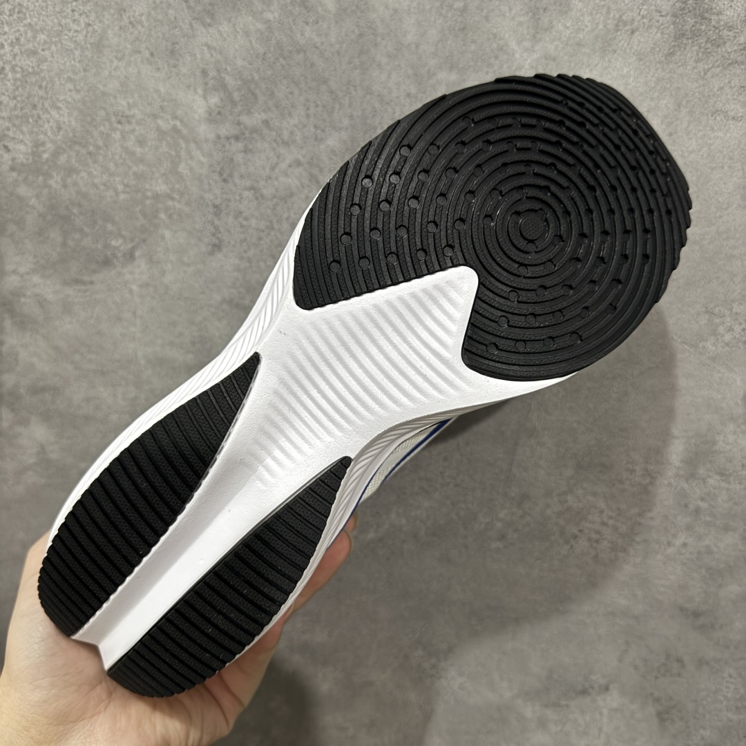定制版NIKE ZOOM PLUS 全新跑鞋  CK4318-158