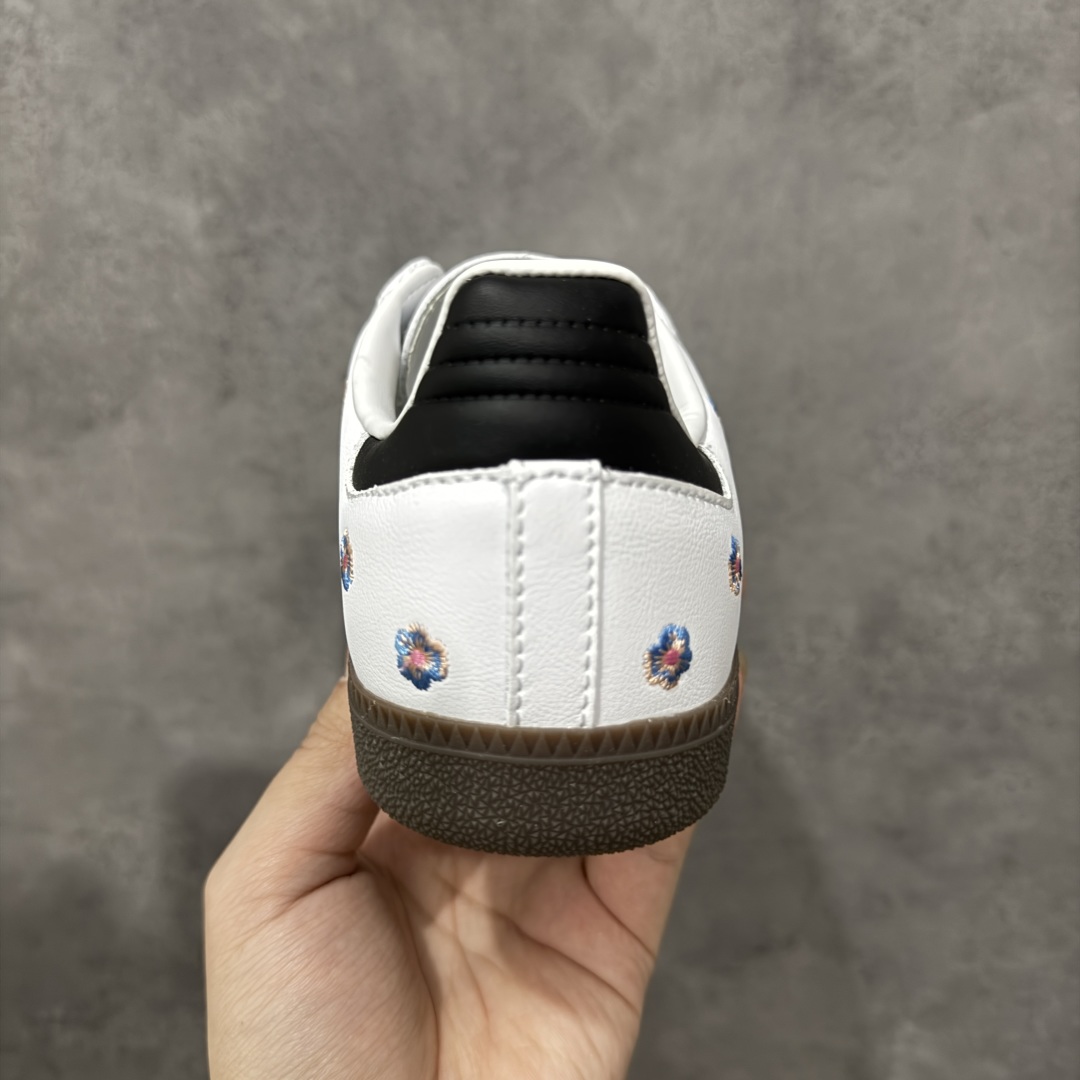 图片[4]-【定制版】Adidas originals Samba OG 灰白小花 此款以简约大方的造型设计，给人以随性休闲的时尚格调，穿着舒适轻便，运动灵活自如，蓝满足日常个性穿搭。 货号：IF4392 尺码：35 36 36.5 37 38 38.5 39 40-选品中心