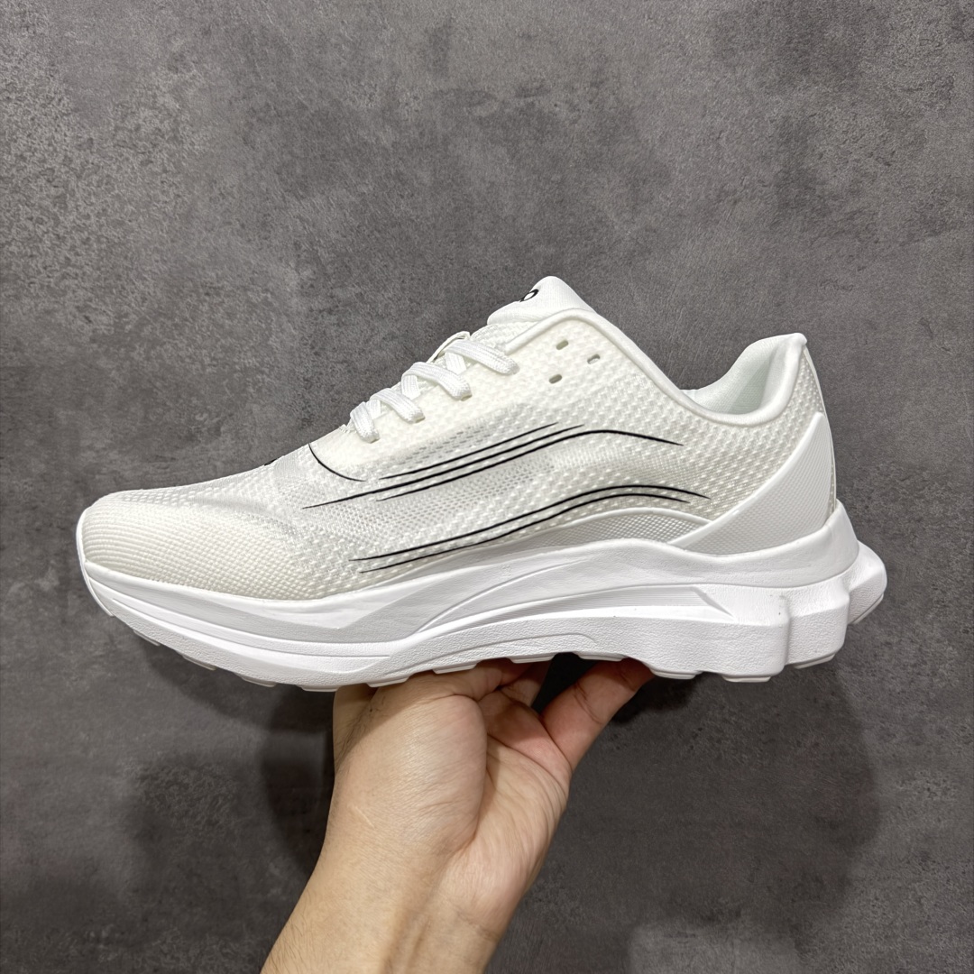 图片[2]-【纯原K版】Alo Yoga Alo Runner 低帮 白黑 男女同款 舒适简约防滑耐磨低邦板鞋 极具辨识度的设计，流畅的线条与恰到好处的弧度，彰显着品牌对美学的独特见解，简约而摩登，每一眼都是心动。材质上，Alohb小白鞋可谓精挑细选，鞋面的优质面料，柔软且富有韧性，纹理细腻，透气性极佳，双脚仿若被轻柔云朵包裹，时刻保持干爽。耐得住时光打磨，无惧日常磨损，品质始终如初，舒适之感瞬间蔓延。贴合足部的人体工学设计，让鞋垫完美承托足弓，行走时的每一个着力点都能得到温柔回应。稳定后跟夹，提供y稳定性和支撑力；透气双层网眼布，优化空气流通。动态双密度中底，提供柔软缓冲；多b地形外底抓地凸纹，实现全掌牵引力。 尺码：36-46 编码：HXSB240250-选品中心