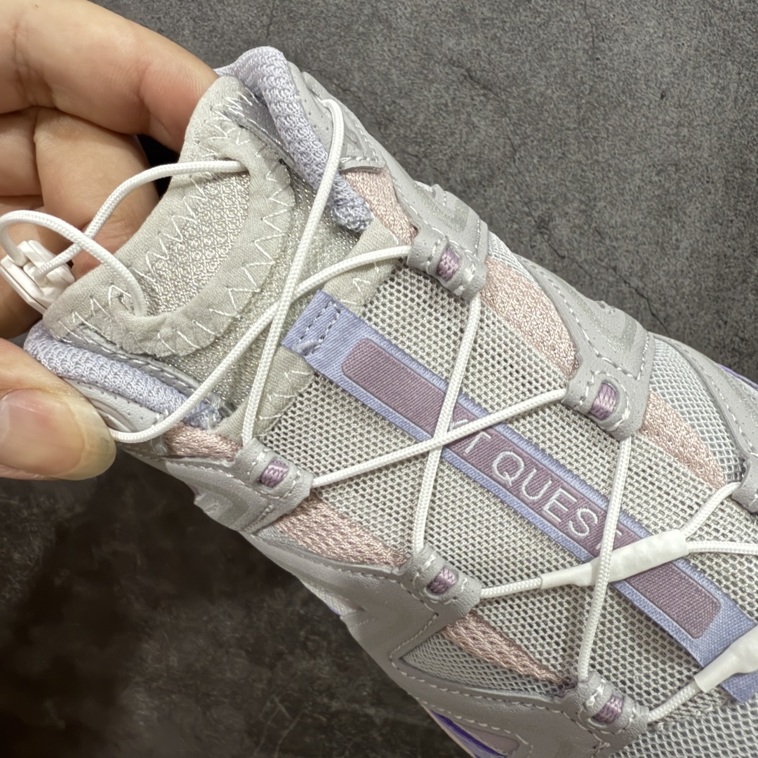 图片[6]-【绿x升级版】Salomon XT-QUEST ADV 萨洛蒙情侣款户外机能鞋 薰衣草紫 马卡龙配色491259 全新绿x升级版 品质大改进 ‼️ 全鞋改进为原厂一致材料打造 全新修长鞋型 相对老版臃肿鞋型 此版的版型更正 全新玻璃冲刀 清洁度提升 同步原版左右鞋带孔的间距加大（之前老版间距太小） 网面与鞋头材料校对一致无色差（老版网面有色差） 鞋后跟反口V字定型同步zp（老版臃肿为U字后跟反口） 鞋舌两侧鞋帮脚踝处更加直挺（之前老版往中间踏） 鞋盒黑盒改正为原版牛皮纸鞋盒 鞋头处添加☯️太极标 所有细节多次修改校正 坚持同步原版无差别 毋庸置疑全市场最好的版本💪🏻终端优势供应 尺码：36 36.5 37.5 38 38.5 39 40-选品中心