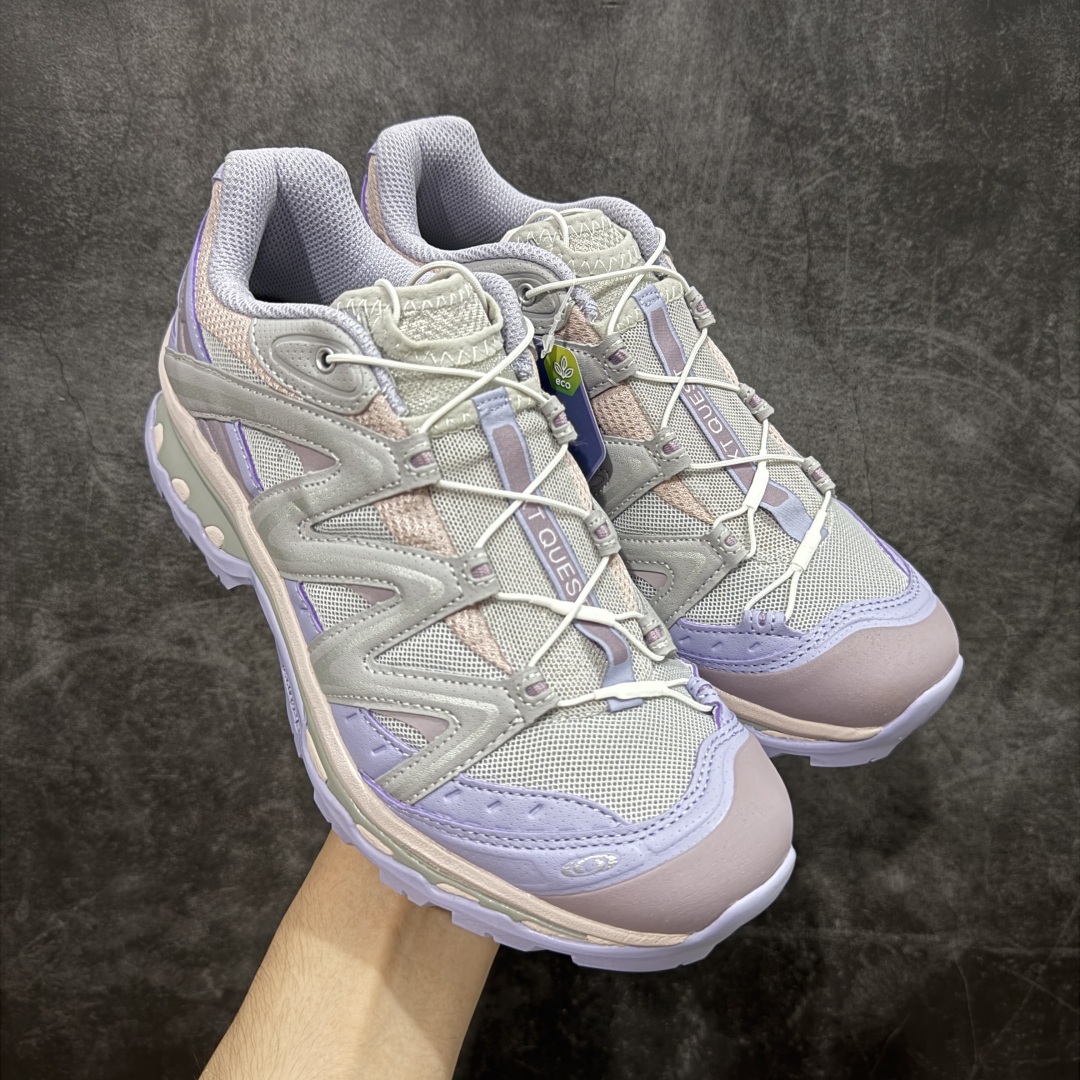 【绿x升级版】Salomon XT-QUEST ADV 萨洛蒙情侣款户外机能鞋 薰衣草紫 马卡龙配色491259 全新绿x升级版 品质大改进 ‼️ 全鞋改进为原厂一致材料打造 全新修长鞋型 相对老版臃肿鞋型 此版的版型更正 全新玻璃冲刀 清洁度提升 同步原版左右鞋带孔的间距加大(之前老版间距太小) 网面与鞋头材料校对一致无色差(老版网面有色差) 鞋后跟反口V字定型同步zp(老版臃肿为U字后跟反口) 鞋舌两侧鞋帮脚踝处更加直挺(之前老版往中间踏) 鞋盒黑盒改正为原版牛皮纸鞋盒 鞋头处添加☯️太极标 所有细节多次修改校正 坚持同步原版无差别 毋庸置疑全市场最好的版本💪🏻终端优势供应 尺码:36 36.5 37.5 38 38.5 39 40-选品中心