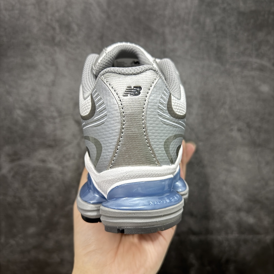 图片[4]-【纯原版】New Balance 新百伦 NB2000 网面休闲鞋 U2000AA NB官方重磅新品 一款融合复古设计与现代科技的跑鞋，以其经典的造型和舒适脚感，成为2025年复古潮流爱好的推荐单品。 极具视觉冲击力的5根ABZORB单元，以及无缝鞋面的设计，加上3M反光材质的装饰，比之前推出的9060系列更夸张，更具未来感。 货号：U2000AA 尺码：36-46.5-选品中心