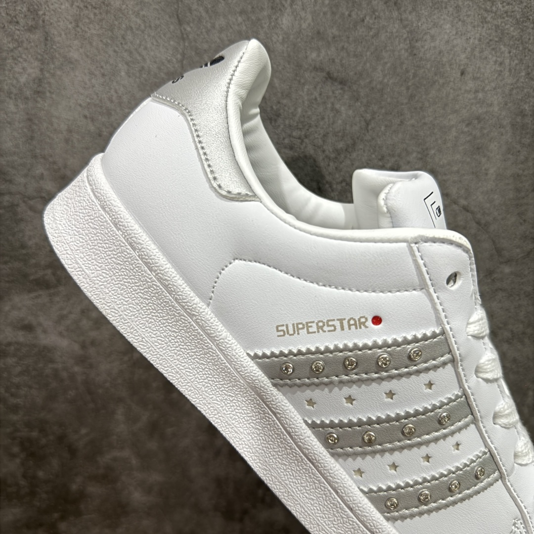    
【纯原版】Adidas Originals Superstar 全新配色 白银钻
贝壳头休闲板鞋
