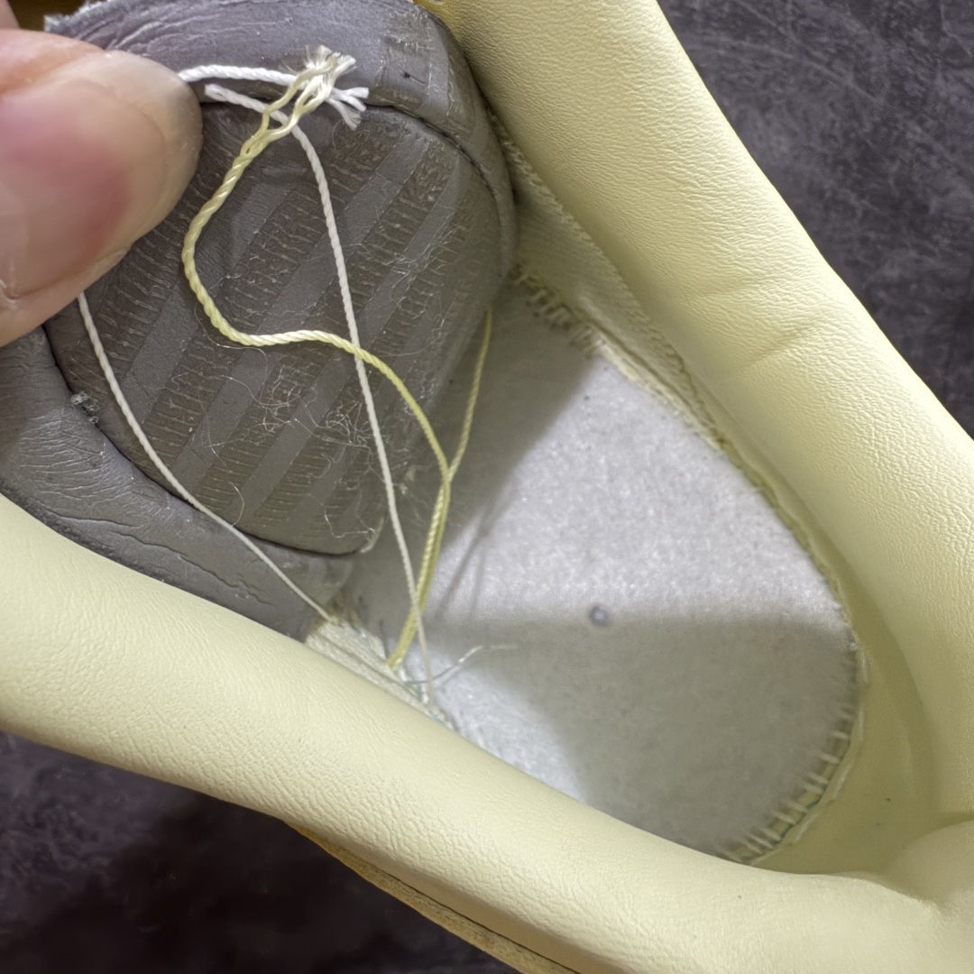 图片[9]-【G纯原】NOCTA x Air Force 1 空军桃心 星剑联名 休闲板鞋黄色 CZ8065-800 独家私模 原厂皮料 配件齐全 原楦原纸板 纯正版型 清洁度完美 内置全掌气垫 尺码：35.5-47.5-选品中心