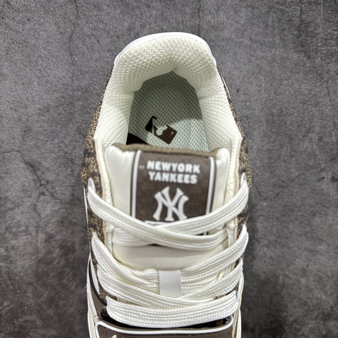图片[8]-【纯原版】韩国洋基队NY大标潮流老爹鞋 MLB小白鞋市面上唯一顶级纯原版本 原材料打造 原楦原档案数据开发版型 完美鞋头弧度/后套收口效果🆚市面文案版本‼️ 原厂立体填充鞋舌海绵 中底注胶孔原数据开发模具大底 原厂转印标 保证不掉字 内增高6cm 原厂1：1模具开发 原厂进口纳米材质 原厂 全套手提袋 原盒雷射防伪标包装 天猫订单品质 官网尺码35 36 36.5 37.5 38 38.5 39 40 40.5 41 42 42.5 43 44 44.5 45-选品中心