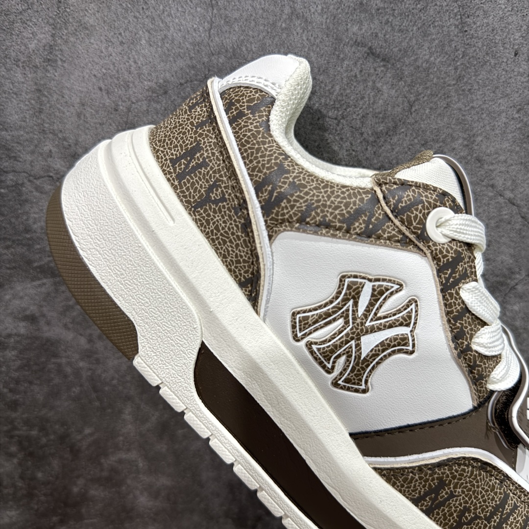 图片[7]-【纯原版】韩国洋基队NY大标潮流老爹鞋 MLB小白鞋市面上唯一顶级纯原版本 原材料打造 原楦原档案数据开发版型 完美鞋头弧度/后套收口效果🆚市面文案版本‼️ 原厂立体填充鞋舌海绵 中底注胶孔原数据开发模具大底 原厂转印标 保证不掉字 内增高6cm 原厂1：1模具开发 原厂进口纳米材质 原厂 全套手提袋 原盒雷射防伪标包装 天猫订单品质 官网尺码35 36 36.5 37.5 38 38.5 39 40 40.5 41 42 42.5 43 44 44.5 45-选品中心