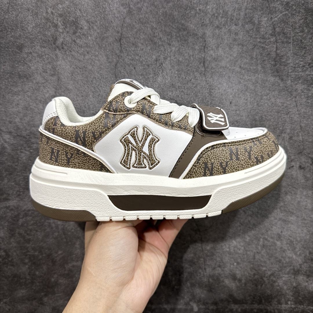 【纯原版】韩国洋基队NY大标潮流老爹鞋 MLB小白鞋市面上唯一顶级纯原版本 原材料打造 原楦原档案数据开发版型 完美鞋头弧度/后套收口效果🆚市面文案版本‼️ 原厂立体填充鞋舌海绵 中底注胶孔原数据开发模具大底 原厂转印标 保证不掉字 内增高6cm 原厂1:1模具开发 原厂进口纳米材质 原厂 全套手提袋 原盒雷射防伪标包装 天猫订单品质 官网尺码35 36 36.5 37.5 38 38.5 39 40 40.5 41 42 42.5 43 44 44.5 45-选品中心