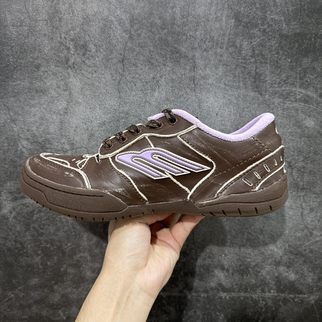 图片[2]-【莞顶礼盒版】Balenciag 巴黎世家18代 最新Hamptons系列 情侣款 破损 做旧 休闲 运动鞋 莞产出品 非工厂出货 品质细节比工厂版本都要好很多 自行对比 原版购入开发做货 配送专柜精美包装手提袋🛍📦 ▪️面料： 原版定制进口头层牛皮 ▪️内里：进口透气毛巾绒里 ▪️鞋底：原版开模防滑橡胶材质 ▪️底厚：3CM ▪️尺码： 女款35-41 / 男款39-45-选品中心