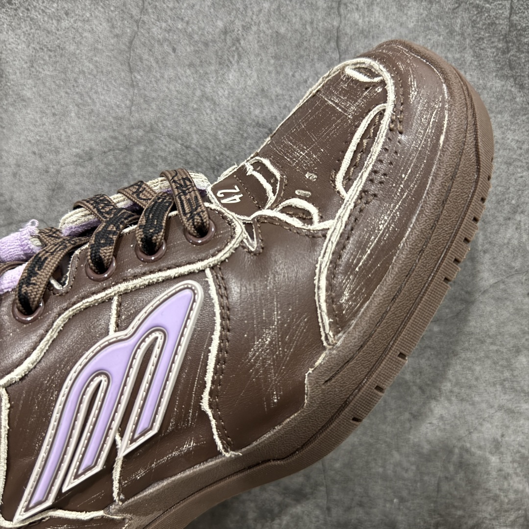 图片[6]-【莞顶礼盒版】Balenciag 巴黎世家18代 最新Hamptons系列 情侣款 破损 做旧 休闲 运动鞋 莞产出品 非工厂出货 品质细节比工厂版本都要好很多 自行对比 原版购入开发做货 配送专柜精美包装手提袋🛍📦 ▪️面料： 原版定制进口头层牛皮 ▪️内里：进口透气毛巾绒里 ▪️鞋底：原版开模防滑橡胶材质 ▪️底厚：3CM ▪️尺码： 女款35-41 / 男款39-45-选品中心