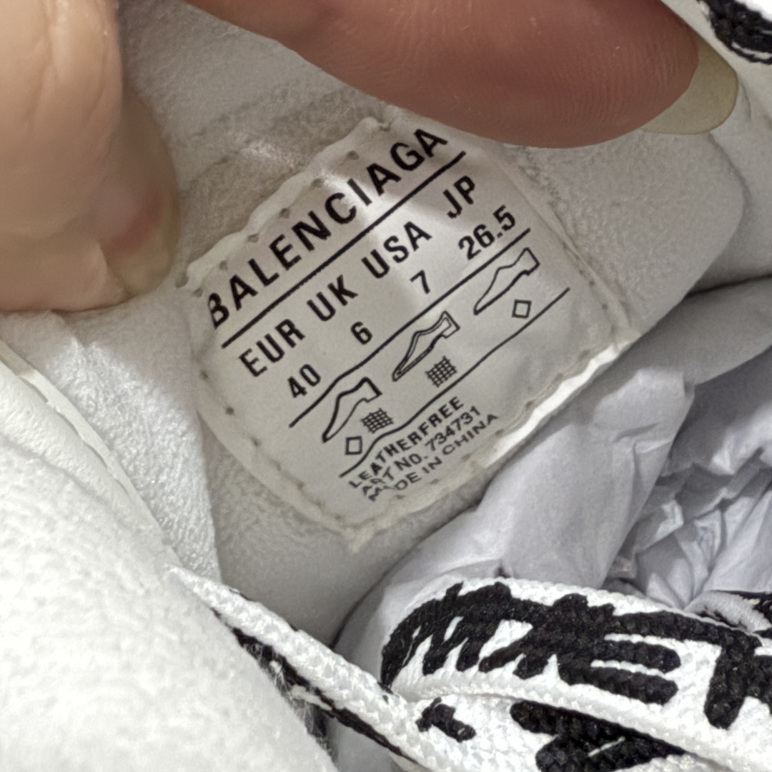 图片[7]-【莞顶礼盒版】Balenciag 巴黎世家18代 最新Hamptons系列 情侣款 破损 做旧 休闲 运动鞋 莞产出品 非工厂出货 品质细节比工厂版本都要好很多 自行对比 原版购入开发做货 配送专柜精美包装手提袋🛍📦 ▪️面料： 原版定制进口头层牛皮 ▪️内里：进口透气毛巾绒里 ▪️鞋底：原版开模防滑橡胶材质 ▪️底厚：3CM ▪️尺码： 女款35-41 / 男款39-45-选品中心