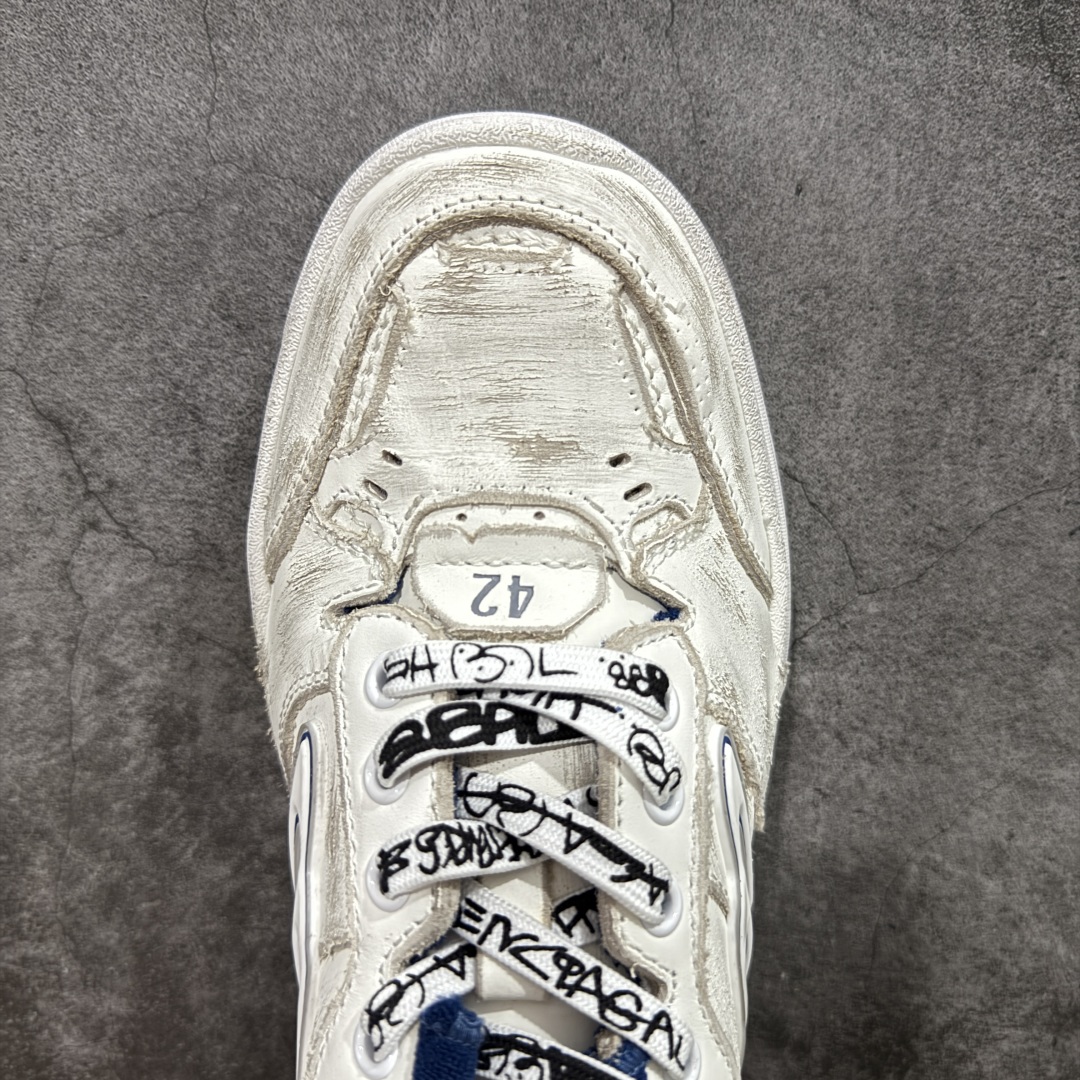 图片[5]-【莞顶礼盒版】Balenciag 巴黎世家18代 最新Hamptons系列 情侣款 破损 做旧 休闲 运动鞋 莞产出品 非工厂出货 品质细节比工厂版本都要好很多 自行对比 原版购入开发做货 配送专柜精美包装手提袋🛍📦 ▪️面料： 原版定制进口头层牛皮 ▪️内里：进口透气毛巾绒里 ▪️鞋底：原版开模防滑橡胶材质 ▪️底厚：3CM ▪️尺码： 女款35-41 / 男款39-45-选品中心