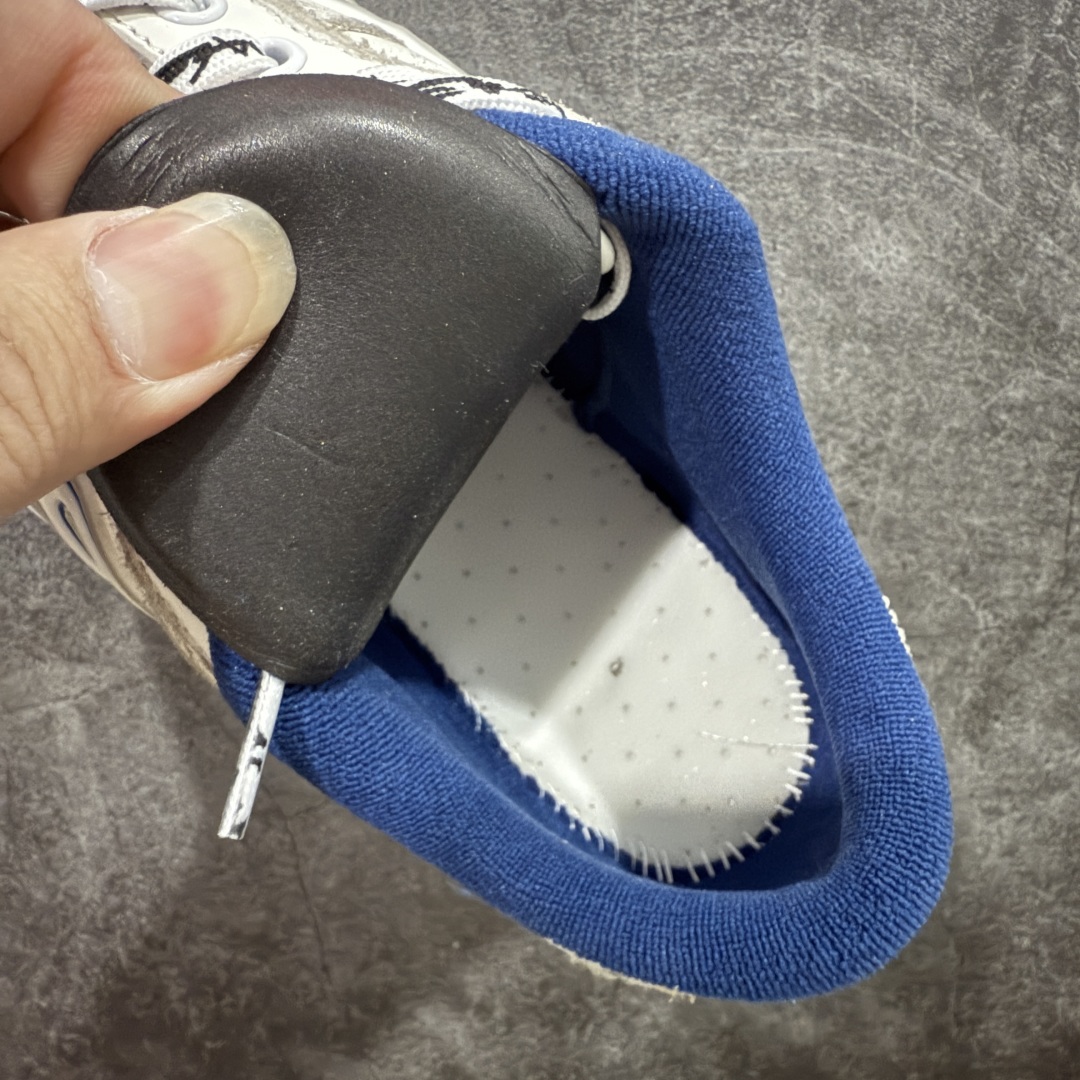 图片[8]-【莞顶礼盒版】Balenciag 巴黎世家18代 最新Hamptons系列 情侣款 破损 做旧 休闲 运动鞋 莞产出品 非工厂出货 品质细节比工厂版本都要好很多 自行对比 原版购入开发做货 配送专柜精美包装手提袋🛍📦 ▪️面料： 原版定制进口头层牛皮 ▪️内里：进口透气毛巾绒里 ▪️鞋底：原版开模防滑橡胶材质 ▪️底厚：3CM ▪️尺码： 女款35-41 / 男款39-45-选品中心