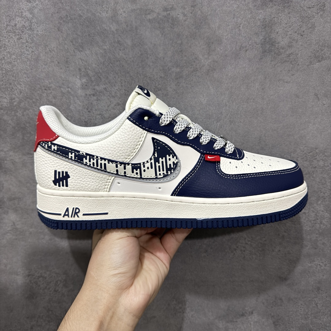 【定制版】NIke Air Force 1 \'07 Low “UN联名——多彩蓝红拼接”空军一号 低帮 运动鞋 休闲鞋 折边针车 工艺难度大 原楦头原纸板 原装鞋盒 定制五金配件 内置全掌气垫 原厂鞋底 货号:JP8028-005 尺码:36 36.5 37.5 38 38.5 39 40 40.5 41 42 42.5 43 44 44.5 45-选品中心