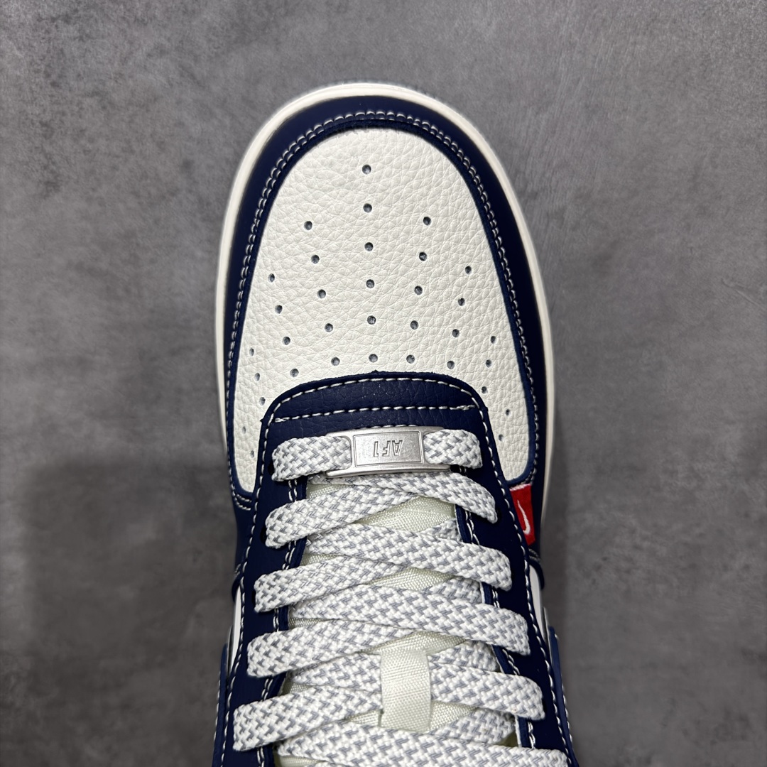图片[4]-【定制版】NIke Air Force 1 \’07 Low “UN联名——多彩蓝红拼接”空军一号 低帮 运动鞋 休闲鞋 折边针车 工艺难度大 原楦头原纸板 原装鞋盒 定制五金配件 内置全掌气垫 原厂鞋底 货号：JP8028-005 尺码：36 36.5 37.5 38 38.5 39 40 40.5 41 42 42.5 43 44 44.5 45-选品中心