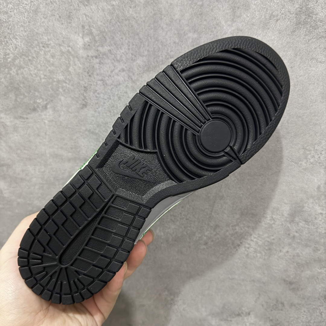 图片[9]-【定制版】Nike SB Dunk Low UN联名 创意黑绿勾 高端定制 低帮休闲板鞋  #定制鞋盒 大厂纯原品质出货 超高清洁度 皮料切割干净无任何毛边 细节完美 货号：QW5836-019  尺码：36 36.5 37.5 38 38.5 39 40 40.5 41 42 42.5 43 44 44.5 45-选品中心