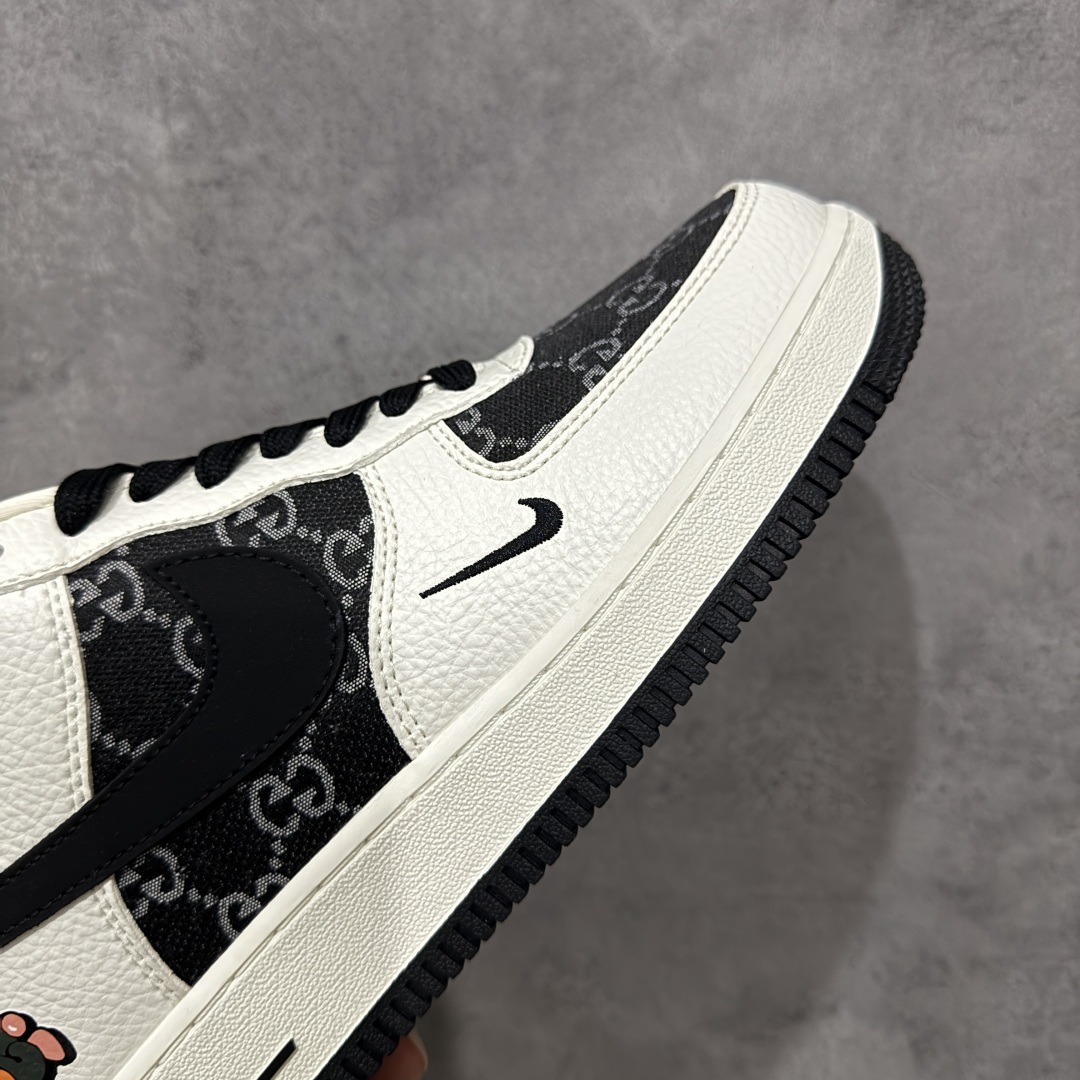 图片[6]-【定制版】Nike Air Force 1\’07 Low 古驰联名 白黑织布 空军一号低帮休闲板鞋  #原楦头原纸板 原装鞋盒 原厂鞋底 超高清洁度 细节完美 货号：SC0601-571  尺码：36 36.5 37.5 38 38.5 39 40 40.5 41 42 42.5 43 44 44.5 45-选品中心