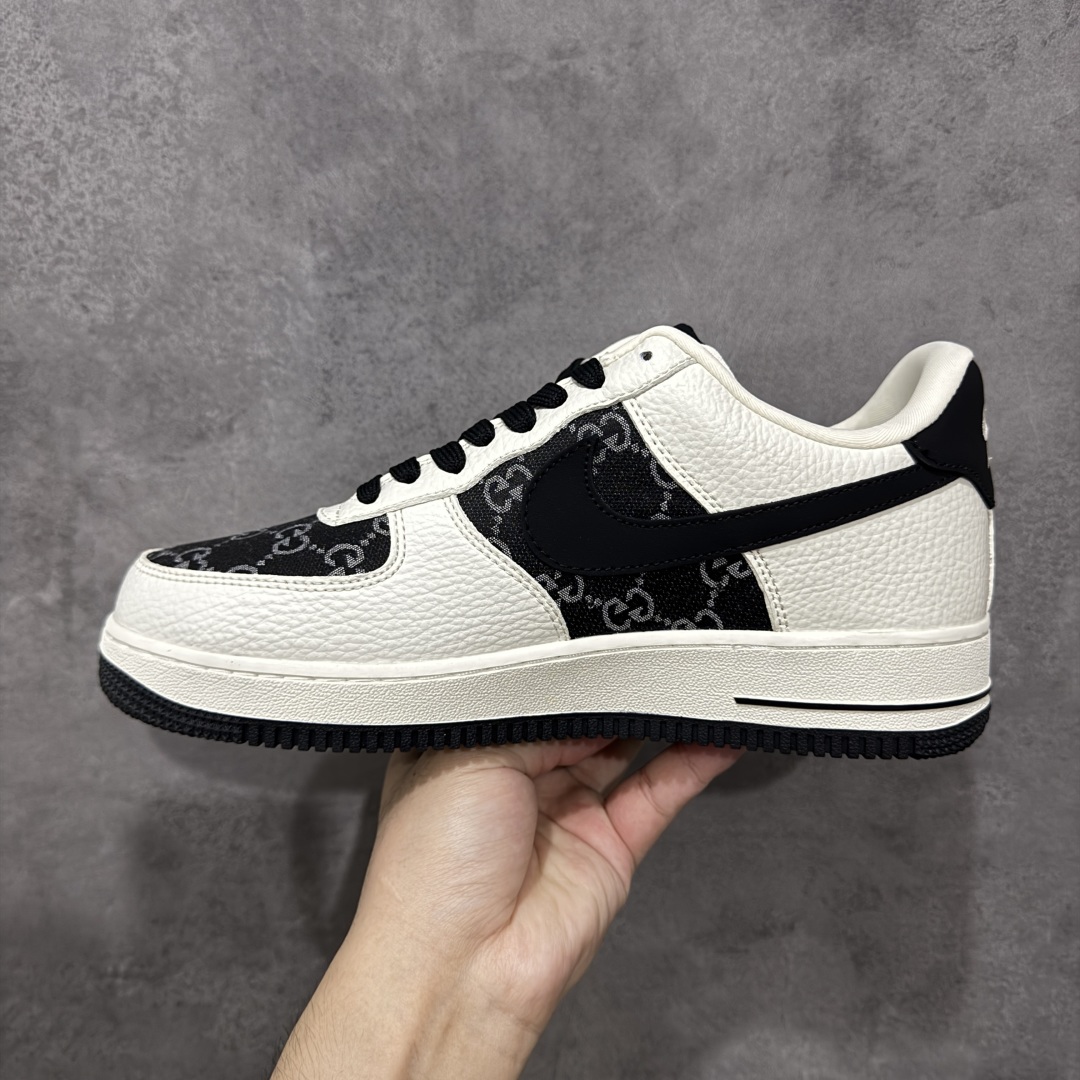 图片[2]-【定制版】Nike Air Force 1\’07 Low 古驰联名 白黑织布 空军一号低帮休闲板鞋  #原楦头原纸板 原装鞋盒 原厂鞋底 超高清洁度 细节完美 货号：SC0601-571  尺码：36 36.5 37.5 38 38.5 39 40 40.5 41 42 42.5 43 44 44.5 45-选品中心