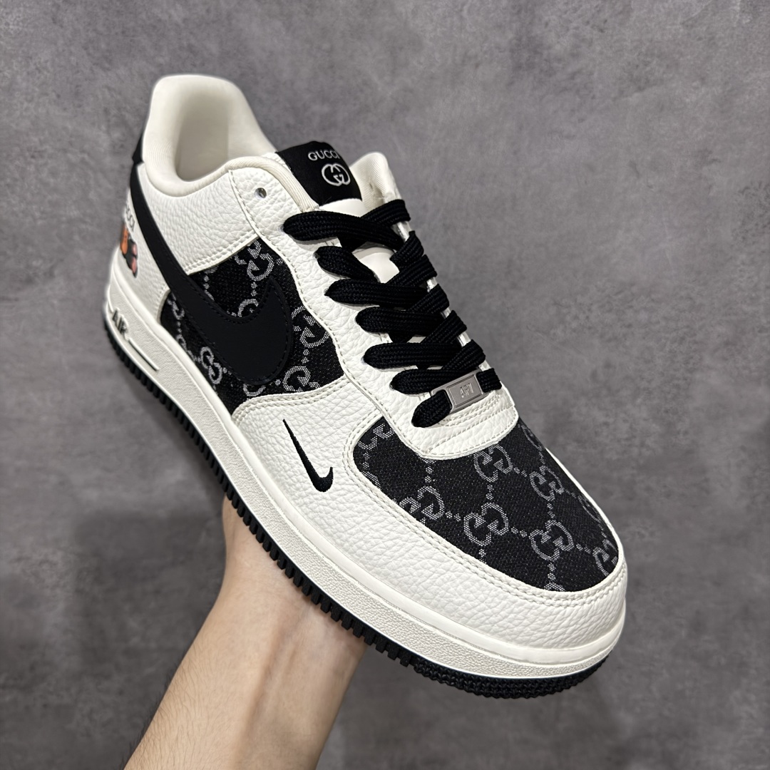 图片[3]-【定制版】Nike Air Force 1\’07 Low 古驰联名 白黑织布 空军一号低帮休闲板鞋  #原楦头原纸板 原装鞋盒 原厂鞋底 超高清洁度 细节完美 货号：SC0601-571  尺码：36 36.5 37.5 38 38.5 39 40 40.5 41 42 42.5 43 44 44.5 45-选品中心