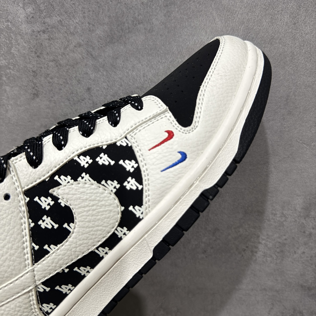 定制版Nike SB Dunk Low“MLB联名——弹幕白勾” 周年高端定制 低帮休闲板鞋  CS1688-101