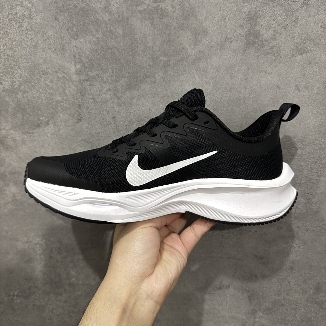 图片[2]-【定制版】NIKE ZOOM PLUS 全新跑鞋 兼顾迅疾外观和稳固脚感 后跟覆面和中足动态支撑巧妙融合 缔造稳定顺畅的迈步体验 采用密度更高的材料而且去除了前一代中操作的支撑 撑条设计 货号：CK4318-156 尺码：36 36.5 37.5 38 38.5 39 40 40.5 41 42 42.5 43 44 45-选品中心