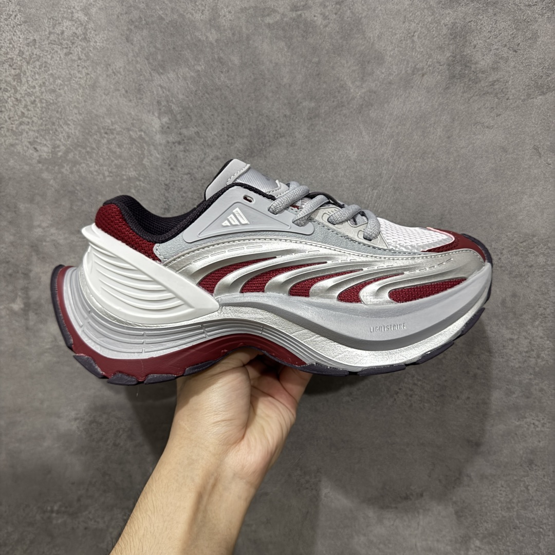 【HZ纯原】Adidas Vento XLG MTW 宽底舒适防滑缓震低帮跑步鞋 颠覆传统,创新科技和独特设计,释放潜能 超宽大底设计,提高稳定性和支撑力 采用最新MTW中底科技,轻量回弹,有效缓震 透气网布材质鞋面,轻盈透气 XLG MTW可以满足日常出行、训练、越野跑等任何需求。 货号:IH1572 尺码:36 37 38 38.5 39 40 40.5 41 42 42.5 43 44 45-选品中心