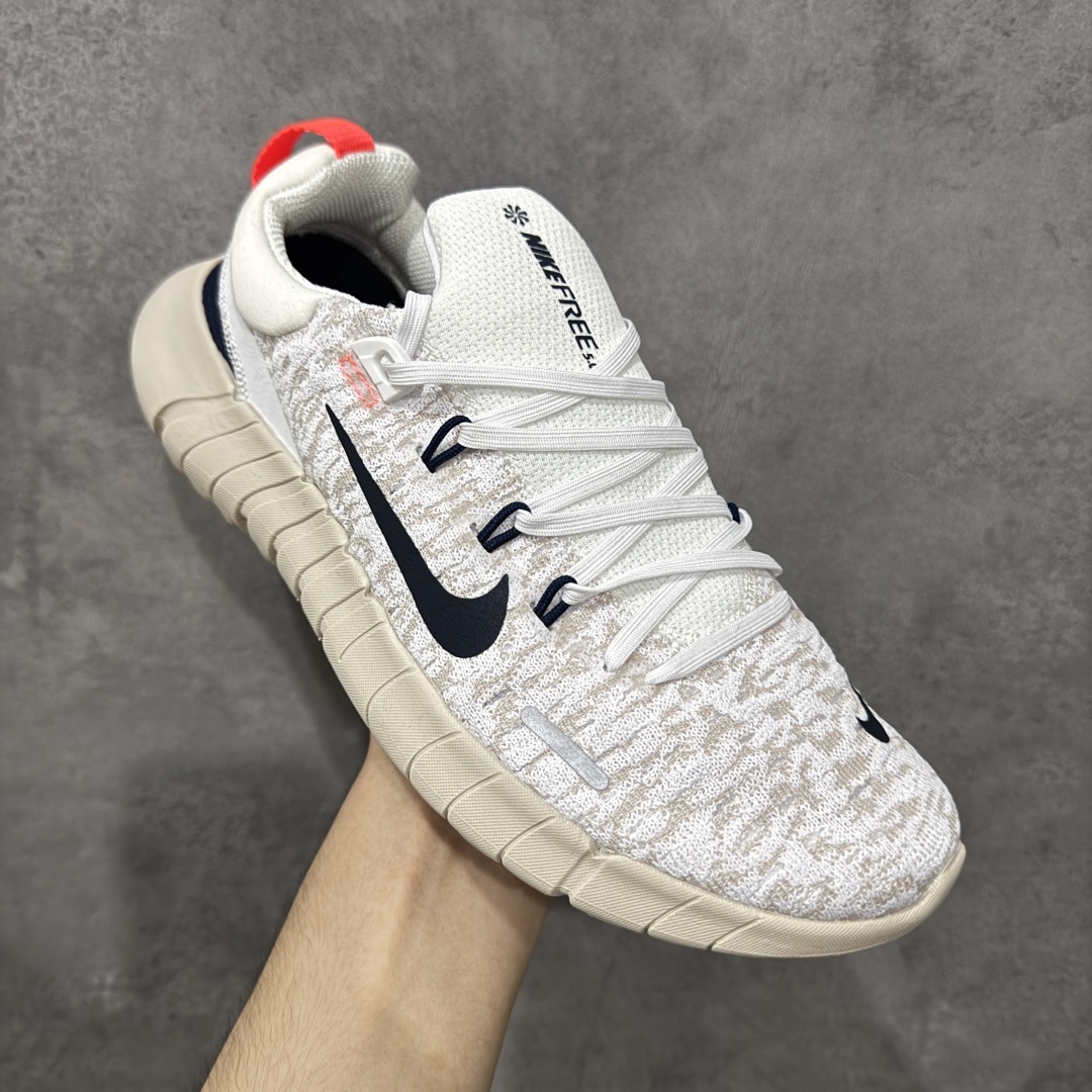 图片[3]-【公司级】Nike Free RN 5.0 Next Nature 5.0 赤足跑鞋 CZ1884-103 环保系列针织轻便透跑步鞋可缔造袜子般的贴合感受和轻盈脚感，助你在跑步、训练和日常活动之间自如切换。按重量计算，该鞋款至少含有 20% 的再生材料，集跑者喜爱的柔韧灵活性和稳固贴合设计于一身，打造出色近地感。泡绵经革新升级，轻盈柔软，回弹响应，助你舒适畅动 尺码：36 36.5 37.5 38 38.5 39 40 40.5 41 42 42.5 43 44 45-选品中心