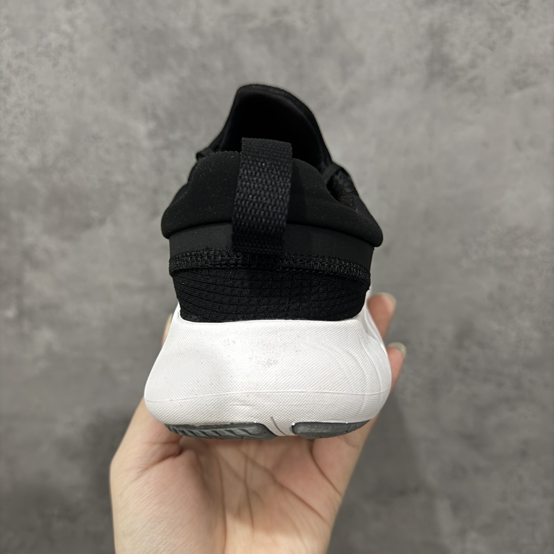 图片[4]-【公司级】Nike Free RN 5.0 Next Nature 5.0 赤足跑鞋 CZ1884-001 环保系列针织轻便透跑步鞋可缔造袜子般的贴合感受和轻盈脚感，助你在跑步、训练和日常活动之间自如切换。按重量计算，该鞋款至少含有 20% 的再生材料，集跑者喜爱的柔韧灵活性和稳固贴合设计于一身，打造出色近地感。泡绵经革新升级，轻盈柔软，回弹响应，助你舒适畅动 尺码：36 36.5 37.5 38 38.5 39 40 40.5 41 42 42.5 43 44 45-选品中心