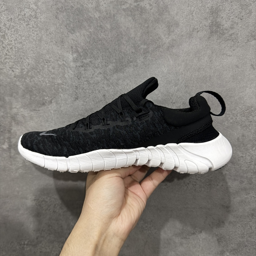 图片[2]-【公司级】Nike Free RN 5.0 Next Nature 5.0 赤足跑鞋 CZ1884-001 环保系列针织轻便透跑步鞋可缔造袜子般的贴合感受和轻盈脚感，助你在跑步、训练和日常活动之间自如切换。按重量计算，该鞋款至少含有 20% 的再生材料，集跑者喜爱的柔韧灵活性和稳固贴合设计于一身，打造出色近地感。泡绵经革新升级，轻盈柔软，回弹响应，助你舒适畅动 尺码：36 36.5 37.5 38 38.5 39 40 40.5 41 42 42.5 43 44 45-选品中心