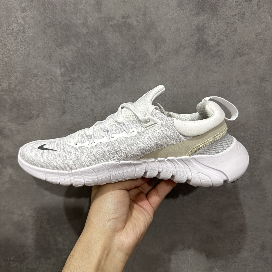 图片[2]-【公司级】Nike Free RN 5.0 Next Nature 5.0 赤足跑鞋 CZ1884-101 环保系列针织轻便透跑步鞋可缔造袜子般的贴合感受和轻盈脚感，助你在跑步、训练和日常活动之间自如切换。按重量计算，该鞋款至少含有 20% 的再生材料，集跑者喜爱的柔韧灵活性和稳固贴合设计于一身，打造出色近地感。泡绵经革新升级，轻盈柔软，回弹响应，助你舒适畅动 尺码：36 36.5 37.5 38 38.5 39 40 40.5 41 42 42.5 43 44 45-选品中心