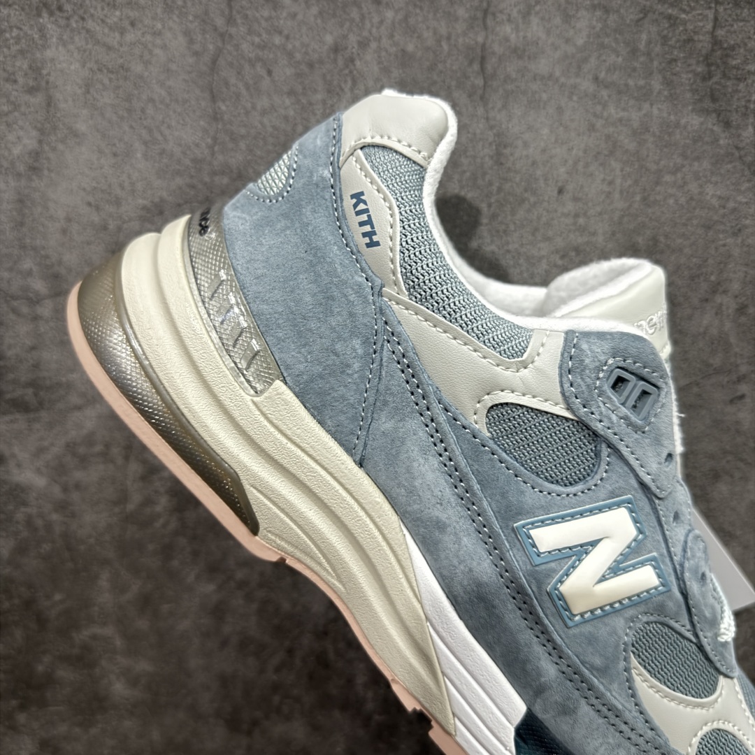  
Kith x New Balance NB992 第一代总统复古慢跑鞋 天蓝 U992KT

原鞋购