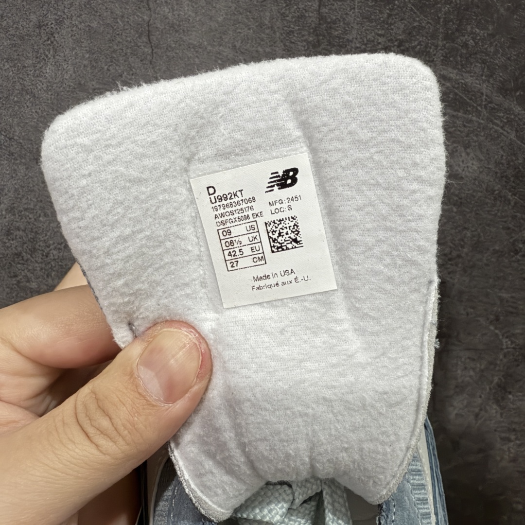  
Kith x New Balance NB992 第一代总统复古慢跑鞋 天蓝 U992KT

原鞋购