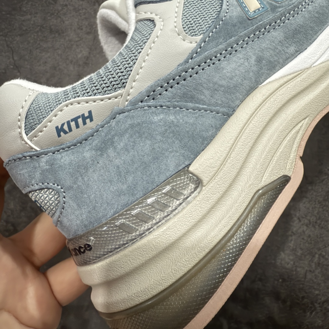 
Kith x New Balance NB992 第一代总统复古慢跑鞋 天蓝 U992KT

原鞋购
