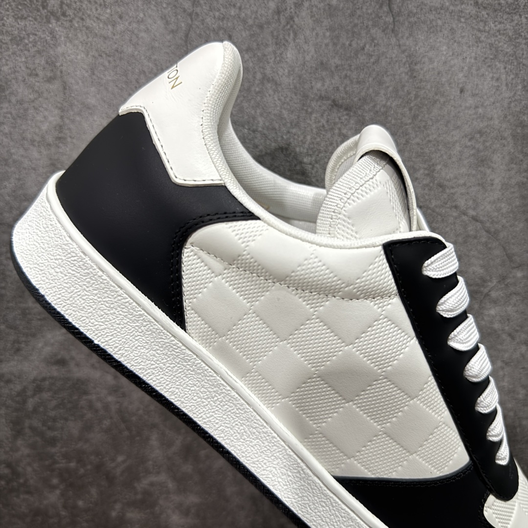 图片[7]-【海淘代购版】Louis Vuitton LV 路易威登 Rivoli 低帮休闲板鞋 海淘代购同渠道品质 高端零售 外贸充正专供 原版购入开发 ZP级全套包装 完美楦型 正确卡色 大底TPU 质感媲美原版 细节与原版一致 请注意区分市面通货材 尺码：38 39 40 41 42 43 44 45 46-选品中心