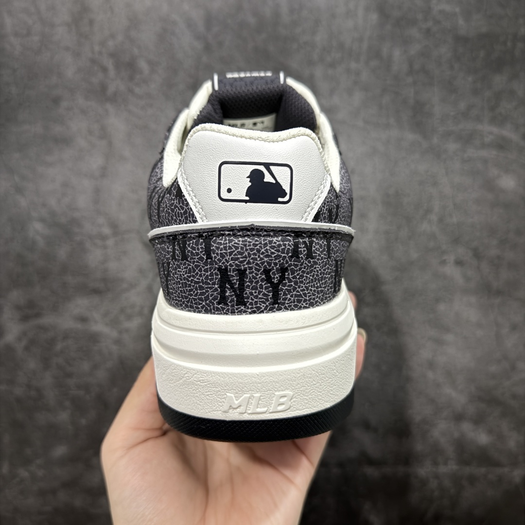 图片[4]-【纯原版】韩国洋基队NY大标潮流老爹鞋 MLB小白鞋市面上唯一顶级纯原版本 原材料打造 原楦原档案数据开发版型 完美鞋头弧度/后套收口效果🆚市面文案版本‼️ 原厂立体填充鞋舌海绵 中底注胶孔原数据开发模具大底 原厂转印标 保证不掉字 内增高6cm 原厂1：1模具开发 原厂进口纳米材质 原厂 全套手提袋 原盒雷射防伪标包装 天猫订单品质 官网尺码35 36 36.5 37.5 38 38.5 39 40 40.5 41 42 42.5 43 44 44.5 45-选品中心