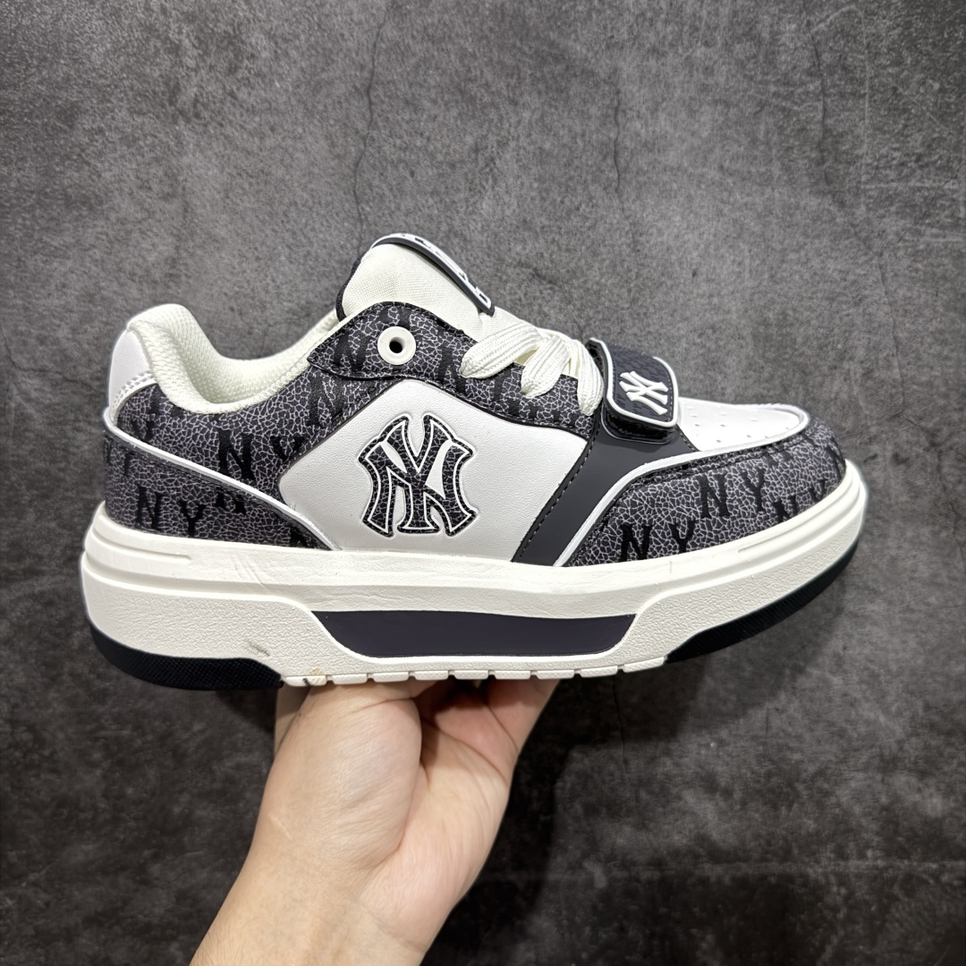 【纯原版】韩国洋基队NY大标潮流老爹鞋 MLB小白鞋市面上唯一顶级纯原版本 原材料打造 原楦原档案数据开发版型 完美鞋头弧度/后套收口效果🆚市面文案版本‼️ 原厂立体填充鞋舌海绵 中底注胶孔原数据开发模具大底 原厂转印标 保证不掉字 内增高6cm 原厂1:1模具开发 原厂进口纳米材质 原厂 全套手提袋 原盒雷射防伪标包装 天猫订单品质 官网尺码35 36 36.5 37.5 38 38.5 39 40 40.5 41 42 42.5 43 44 44.5 45-选品中心