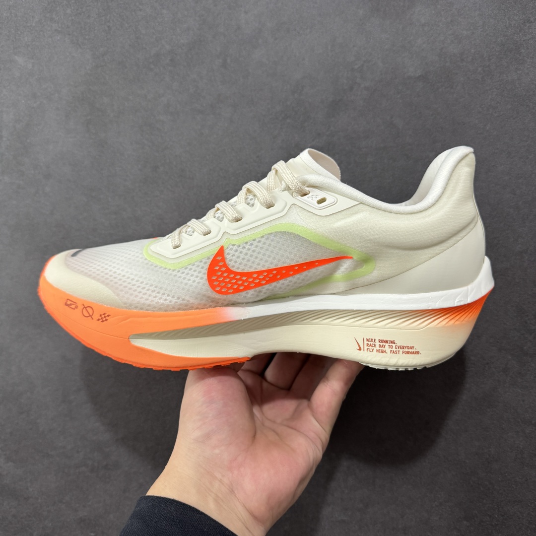 图片[2]-【原装版本】Nk Zoom Fly 6 耐克超弹轻盈跑步鞋  #鞋款搭载 Flyknit 材料 打造出众弹性 易于穿脱。采用React技术 轻盈耐穿泡绵打造,铸就出众回弹的顺畅迈步体验。结合内置碳纤维板,塑就柔韧灵活的迈步体验 货号：FN8455-105  尺码：36 37 38 39 40 40.5 41 42 42.5 43 44 44.5 45-选品中心